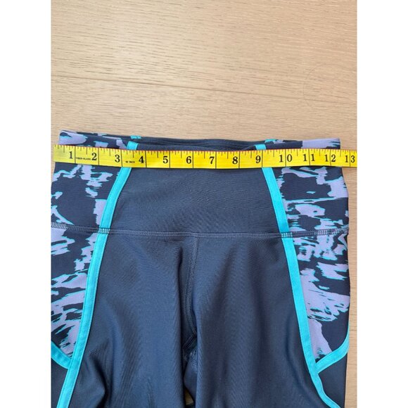 Women's Under Armour Edgelit Heatgear cropped Leggings, size small - Picture 8 of 11